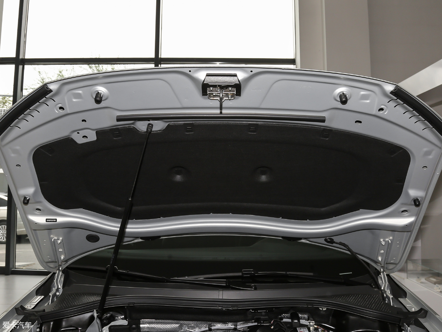 2018;^L Ŀ 380TSI (q)A