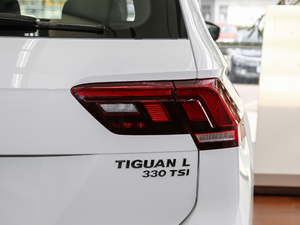2018款330TSI 两驱舒适版 尾灯
