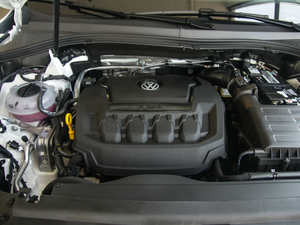 2018330TSI (q)L(fng)а 