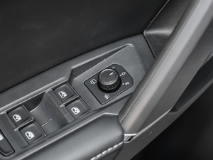 2018Ŀ 380TSI Ş п؅^