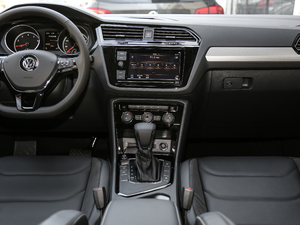 2018款280TSI 两驱舒适版 中控台