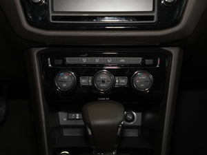 2018330TSI (q)m {(dio){(dio)(ji)