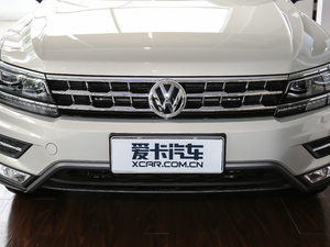 2018款改款 380TSI 四驱豪华版 中网