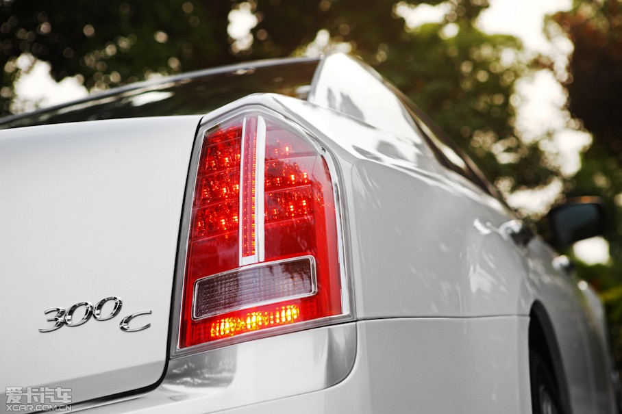 2012R˹300C(M(jn)) 3.6L A