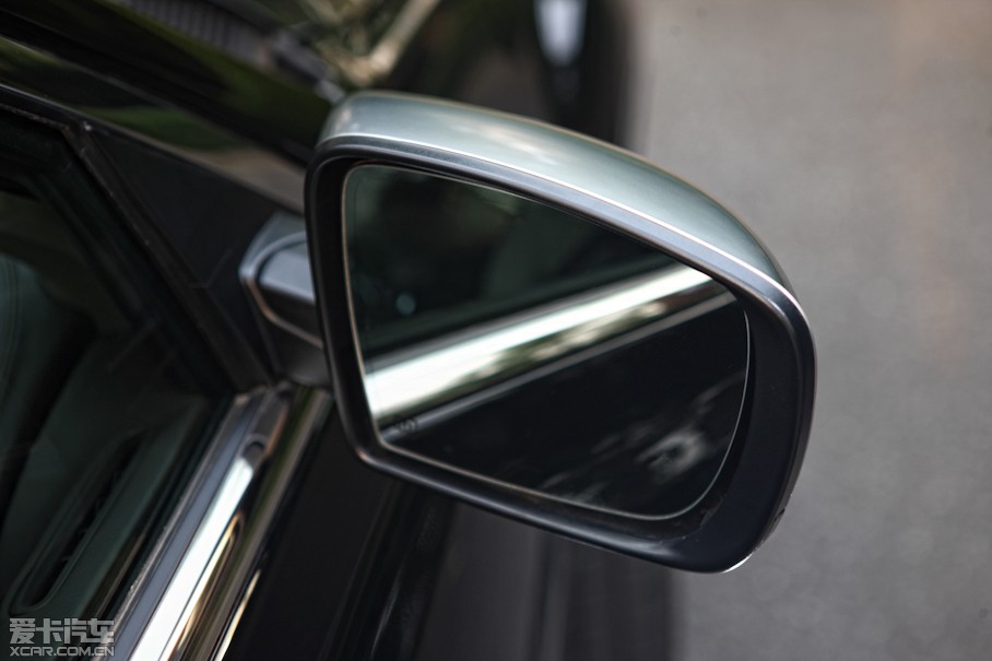 2012R˹300C(M) 3.6L A