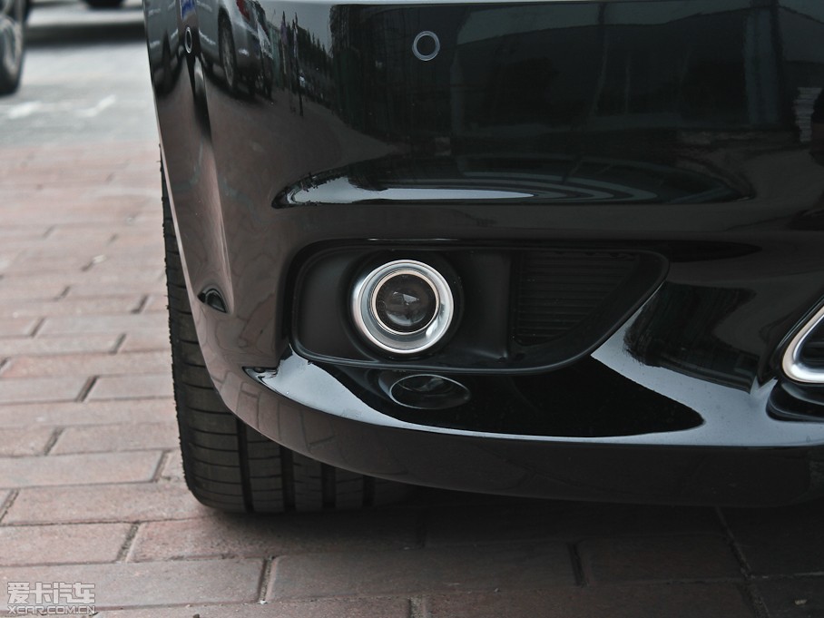 2012R˹300C(M(jn)) 3.6L A