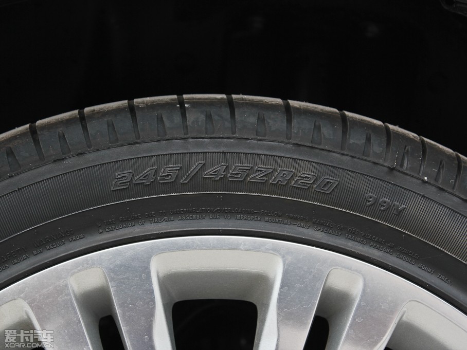 2012R˹300C(M(jn)) 3.6L A