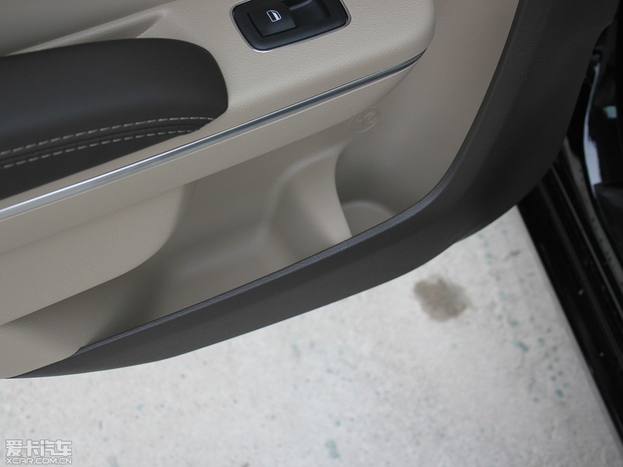 2012R˹300C(M) 3.6L A