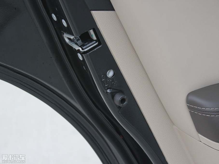 2012R˹300C(M) 3.6L A