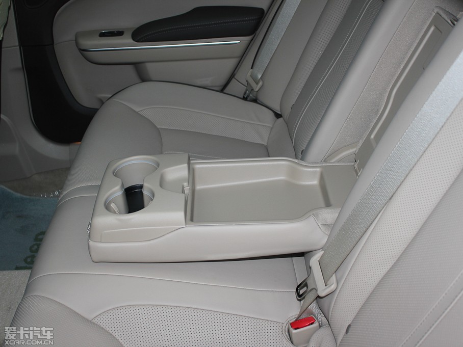 2012R˹300C(M) 3.6L A