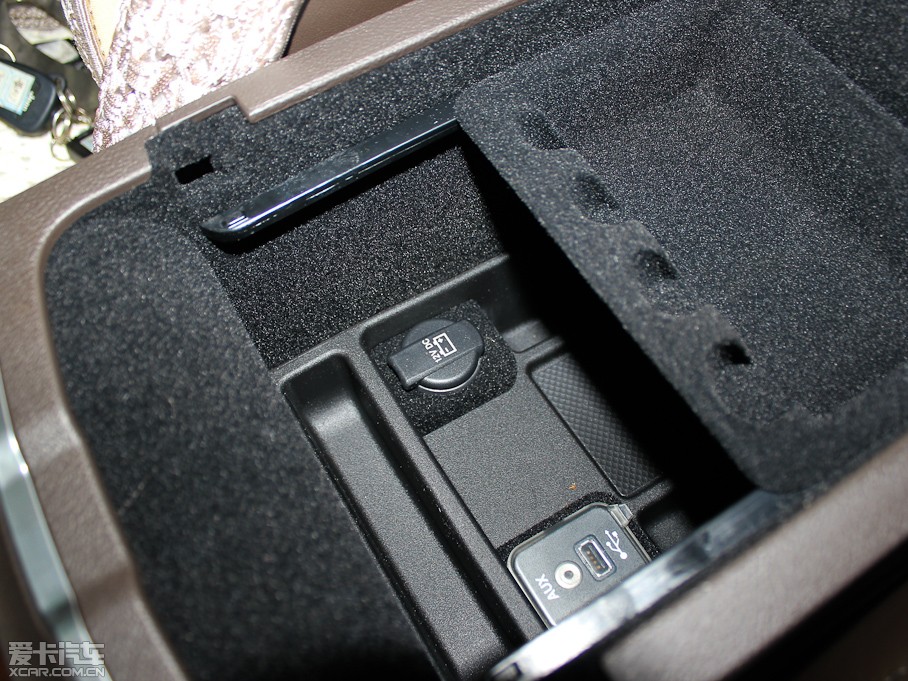 2012R˹300C(M) 3.6L A