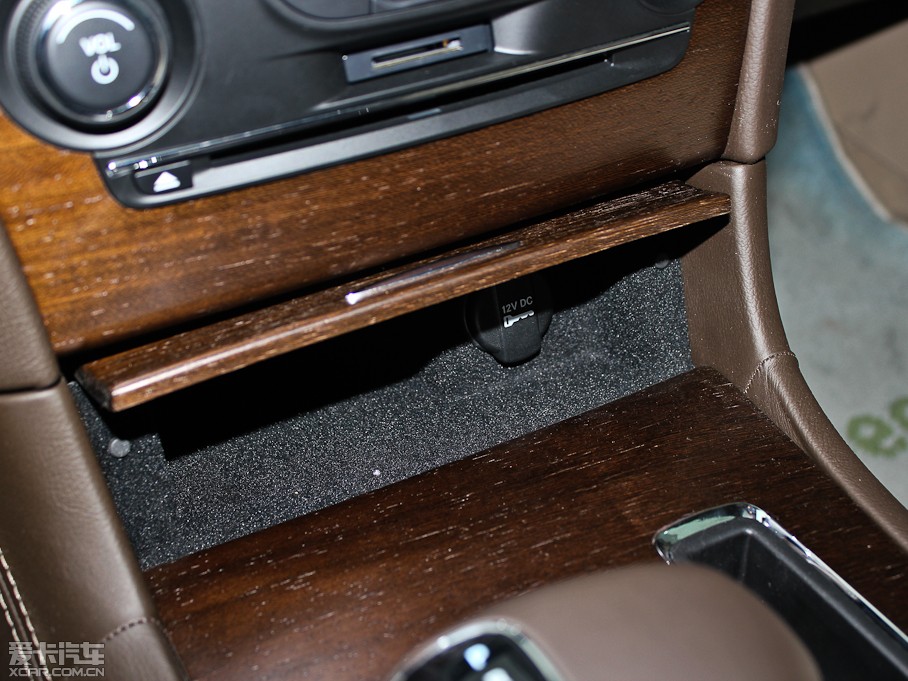 2012R˹300C(M) 3.6L A