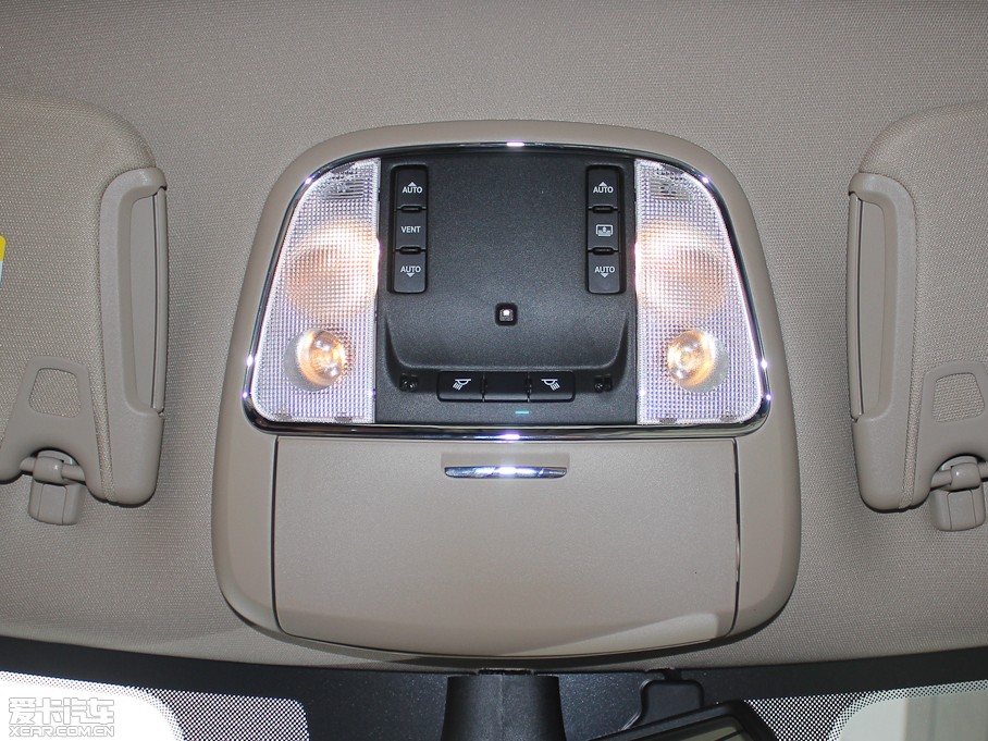 2012R˹300C(M) 3.6L A