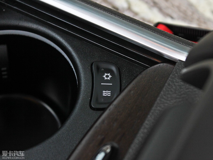 2012R˹300C(M) 3.6L A