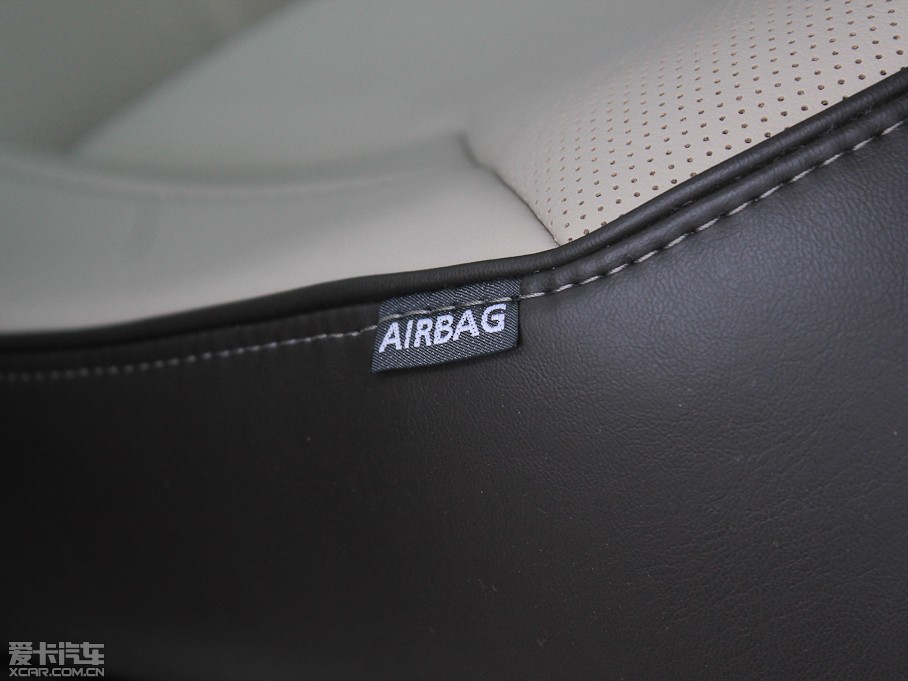 2012R˹300C(M) 3.6L A