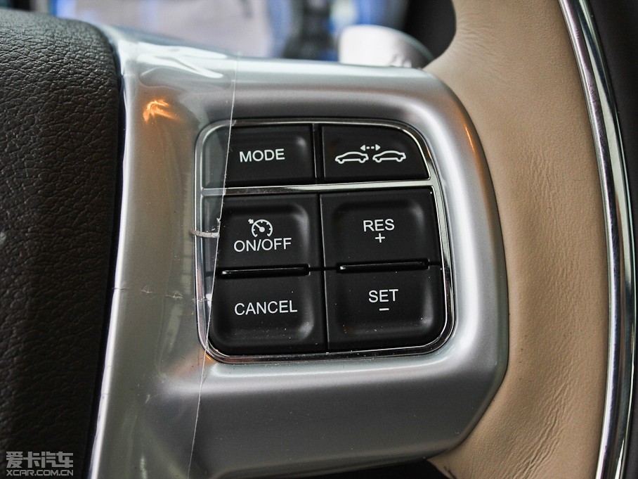 2012R˹300C(M(jn)) 3.6L A