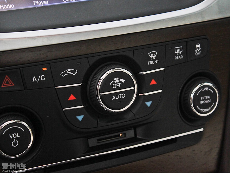 2012R˹300C(M(jn)) 3.6L A