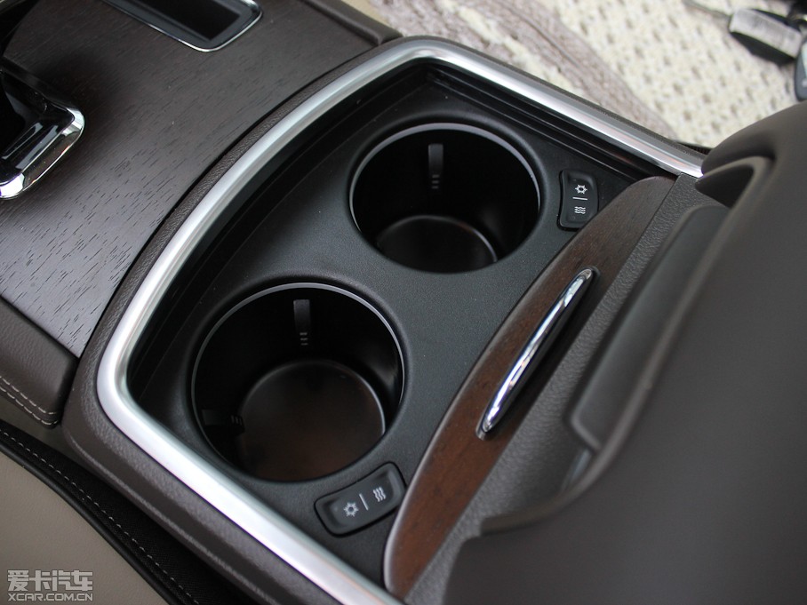 2012R˹300C(M) 3.6L A