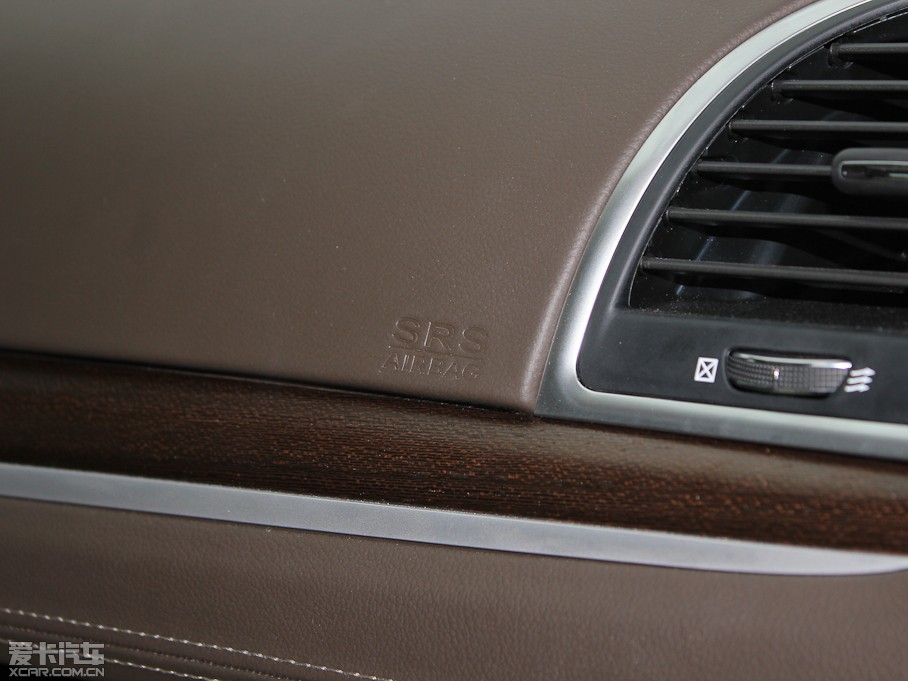 2012R˹300C(M) 3.6L A