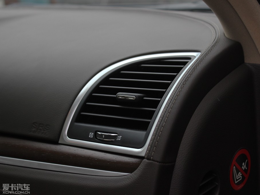 2012R˹300C(M(jn)) 3.6L A