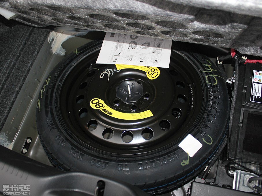 2012R˹300C(M(jn)) 3.6L A