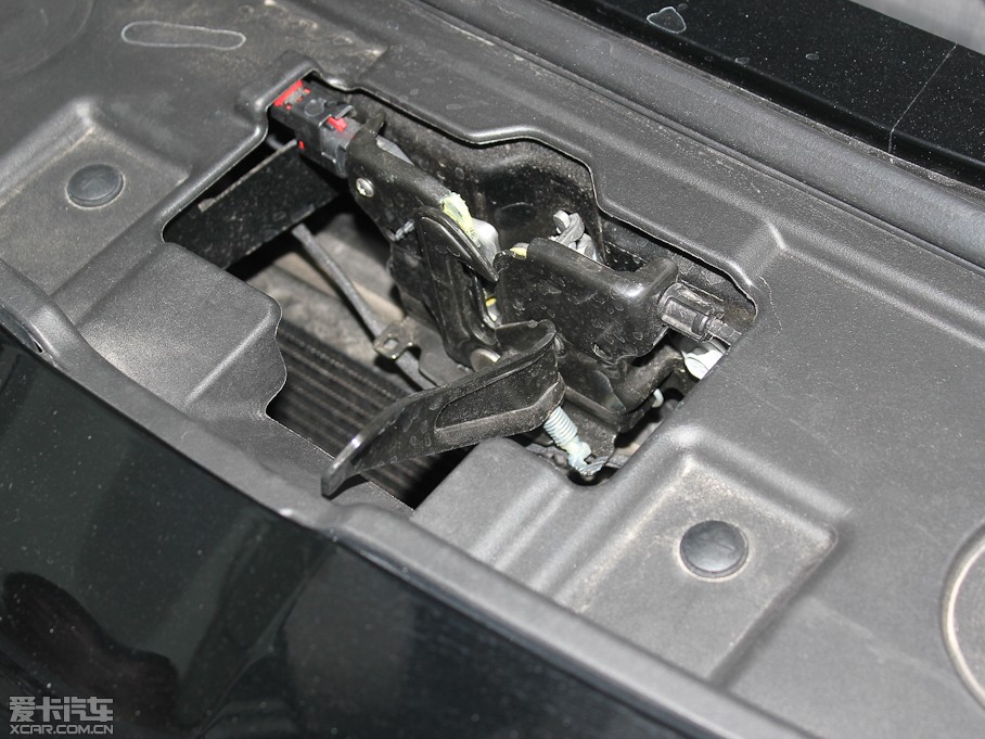 2012R˹300C(M) 3.6L A