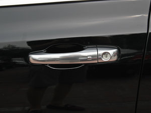 2012款3.6L 豪华版 主驾门拉手