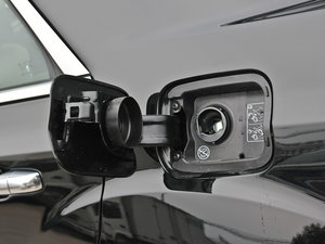 2012款3.6L 豪华版 油箱盖