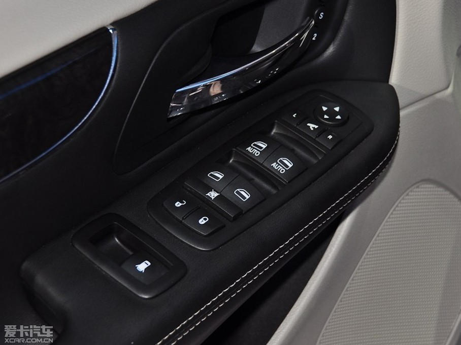 2013(M(jn)) 3.6L ԄӺA