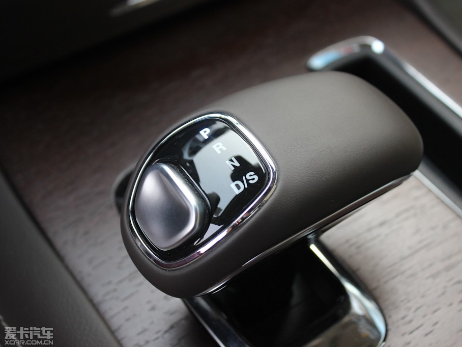 2013R˹300C(M(jn)) 3.6L 