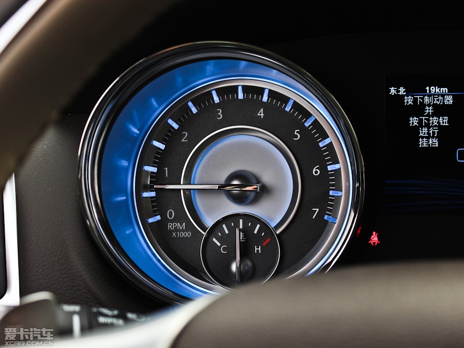 2013R˹300C(M(jn)) 3.6L 