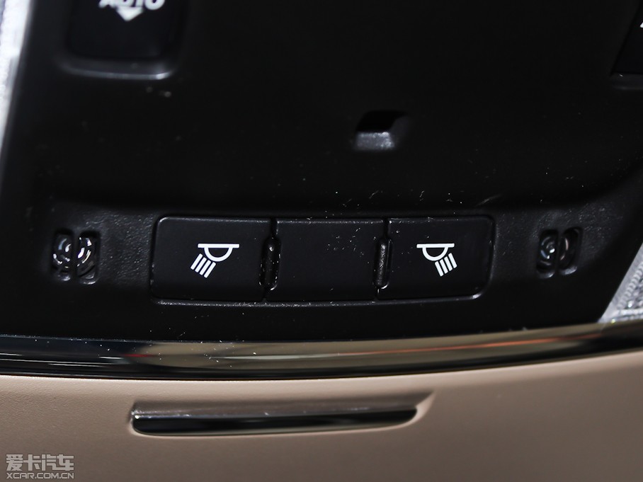 2013R˹300C(M(jn)) 3.6L 