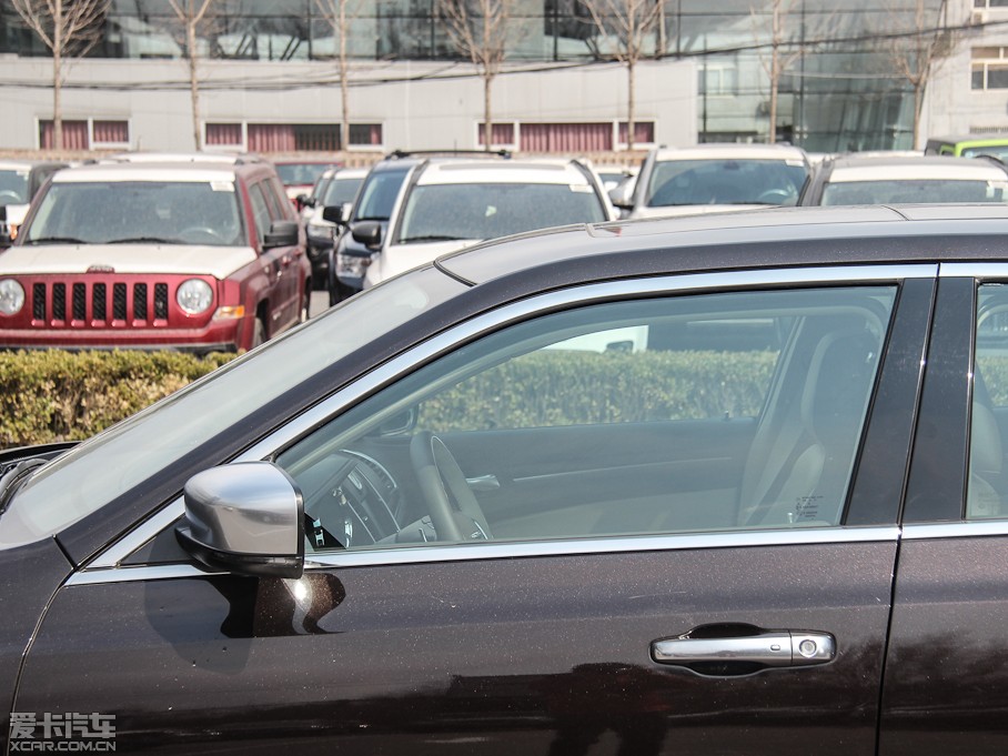 2013R˹300C(M(jn)) 3.6L 