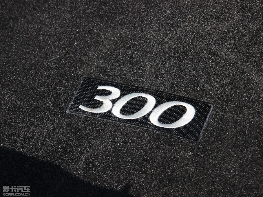 2013R˹300C(M(jn)) 3.6L 