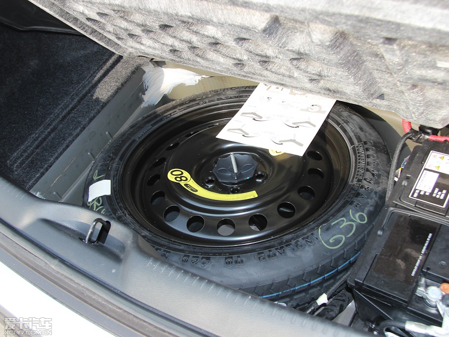 2013R˹300C(M(jn)) 3.6L 