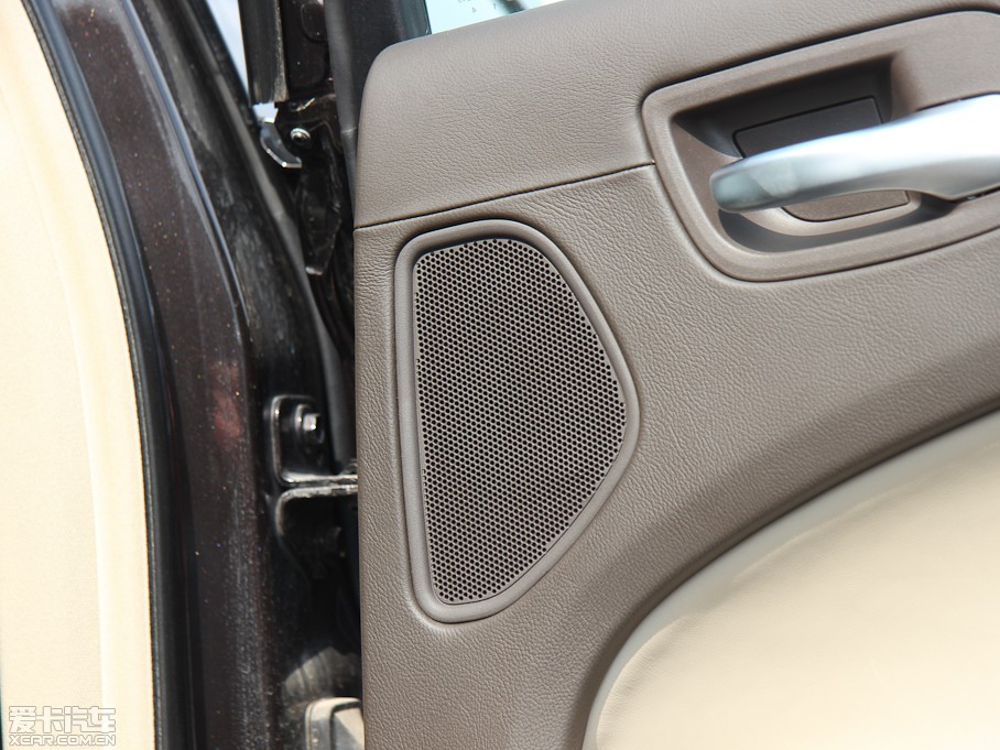 2013R˹300C(M(jn)) 3.6L 