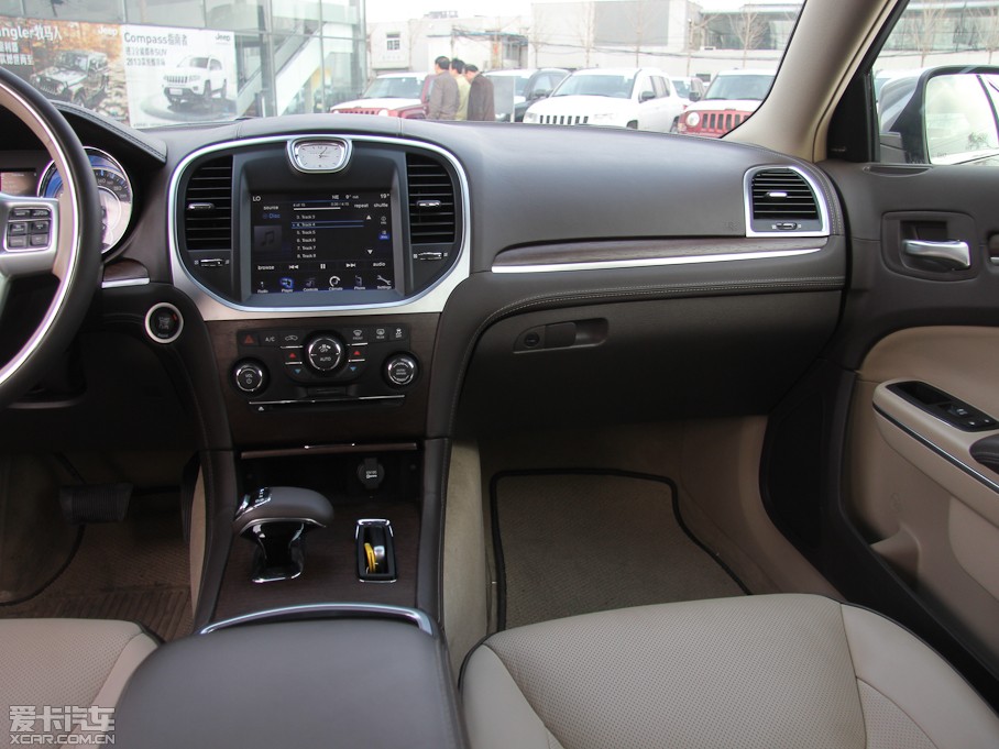 2013R˹300C(M(jn)) 3.6L 