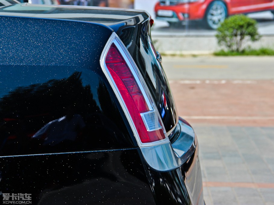 2013R˹300C(M) 3.6L m