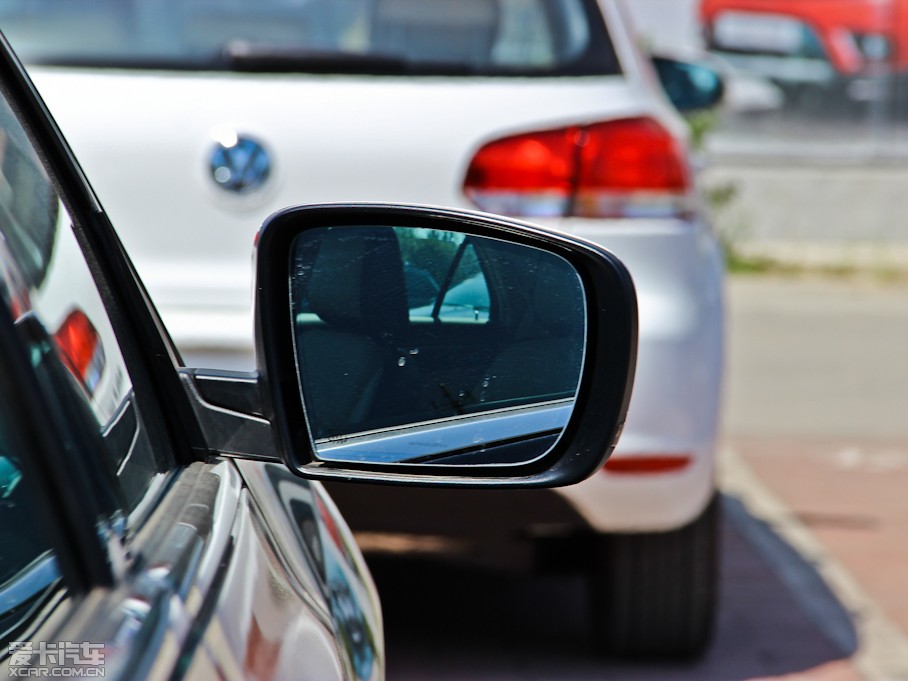 2013R˹300C(M) 3.6L m