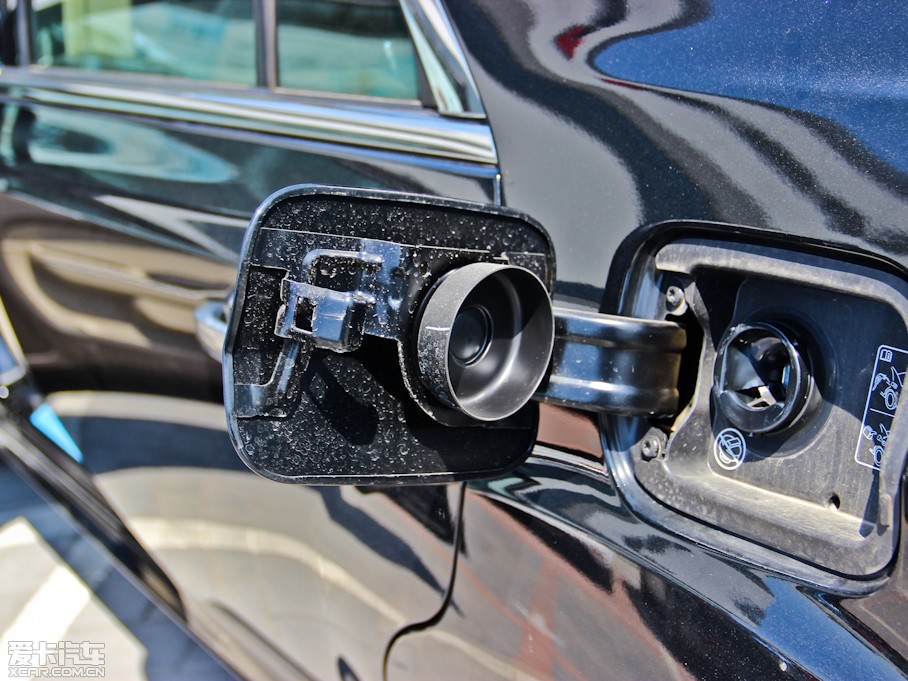 2013R˹300C(M) 3.6L m