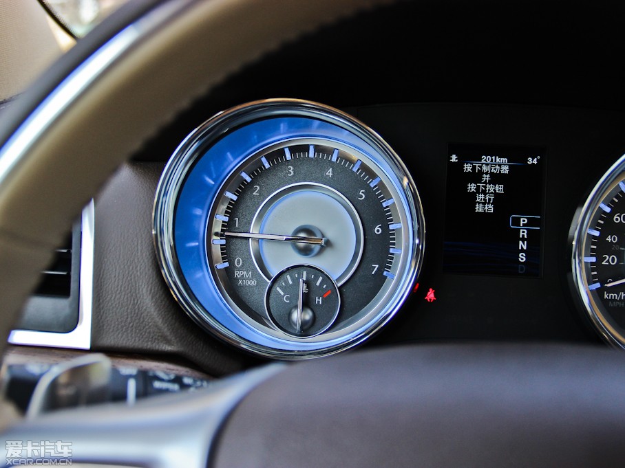 2013R˹300C(M) 3.6L m