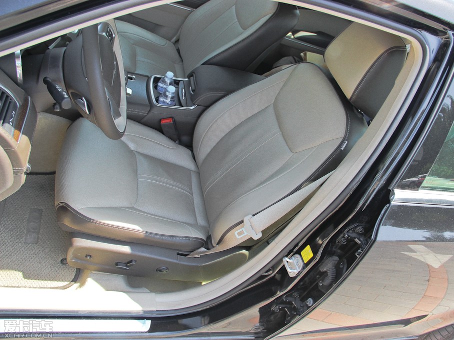 2013R˹300C(M) 3.6L m