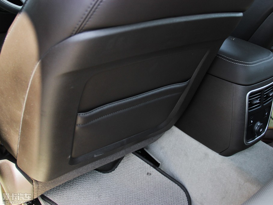 2013R˹300C(M) 3.6L m