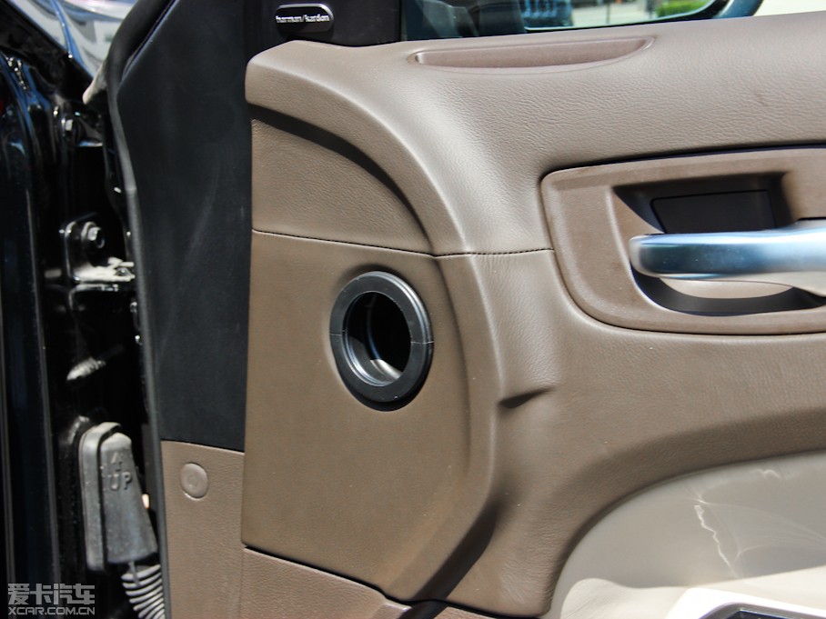 2013R˹300C(M(jn)) 3.6L m