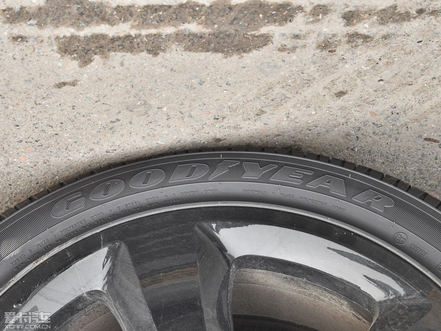 2013R˹300C(M(jn)) 3.6L Shа