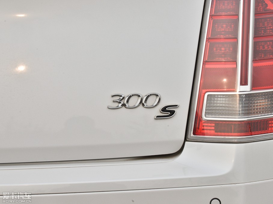 2013R˹300C(M(jn)) 3.6L Shа