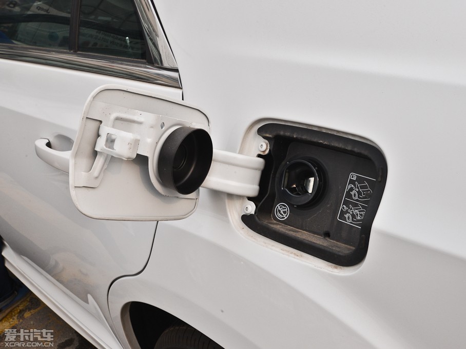 2013R˹300C(M) 3.6L Shа