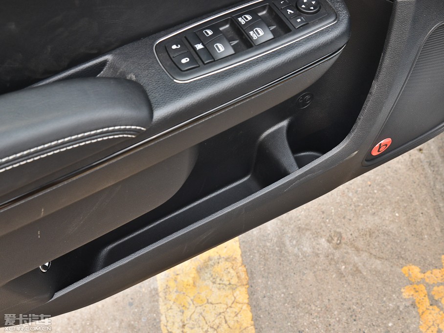 2013R˹300C(M) 3.6L Shа