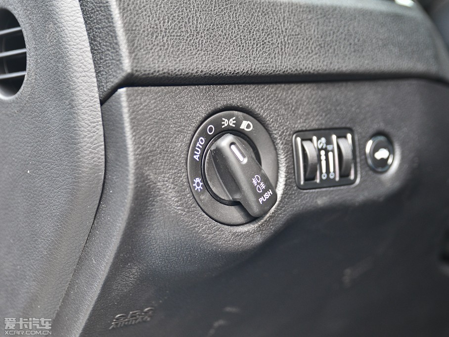 2013R˹300C(M) 3.6L Shа