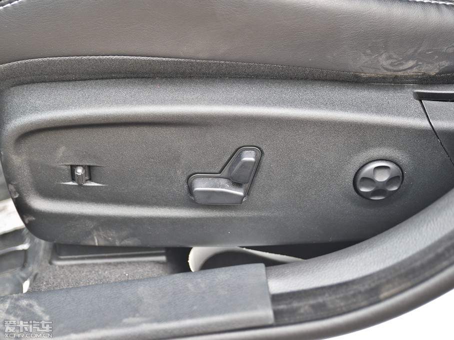 2013R˹300C(M) 3.6L Shа